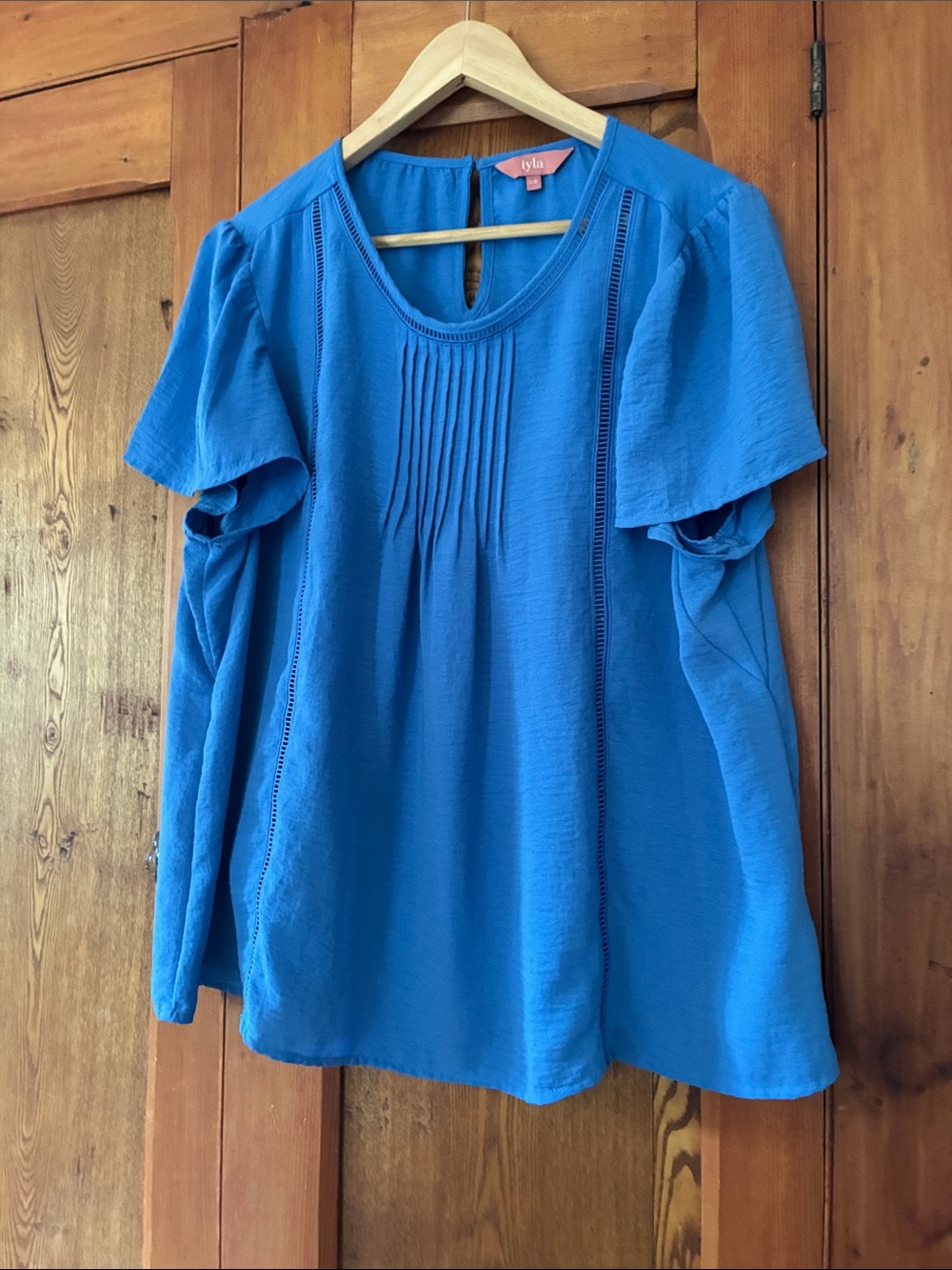 10/25$ 🧁  Blue Pleated Front Women's Top